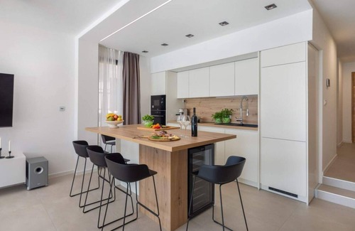 Zaboric Apartment | Zaboric Villa With Stunning Sea Views