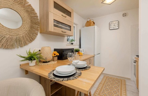 Zoliborz Apartment | Zajączka 17 | Bright Studio | Balcony | Warsaw