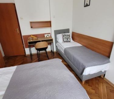 Krynica-Zdroj Hotel | Zajazd Meran