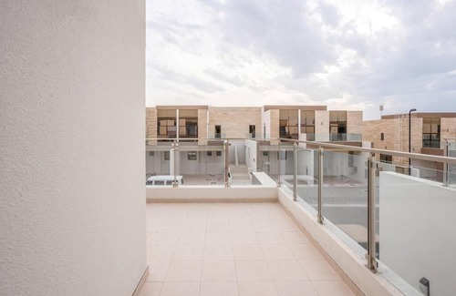 Nad Al Sheba Villa | Zapbed Villa C62-03