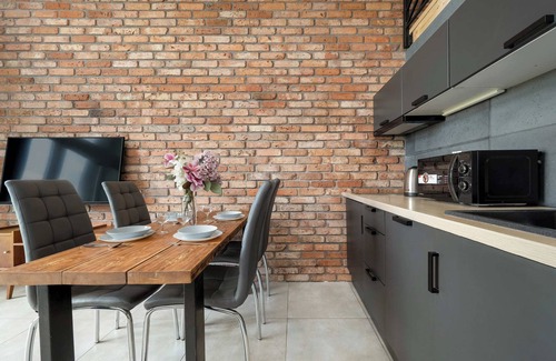 Fabryczna Apartment | Zarembowicza 35 | Wrocław | Elegant Studio | Near the Airport