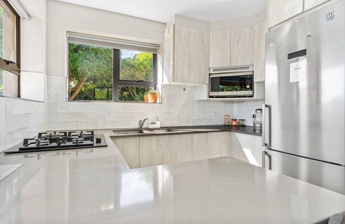 Mountainside Apartment | Zaria Sun Cottage - One Bedroom Apartment, Sleeps 2