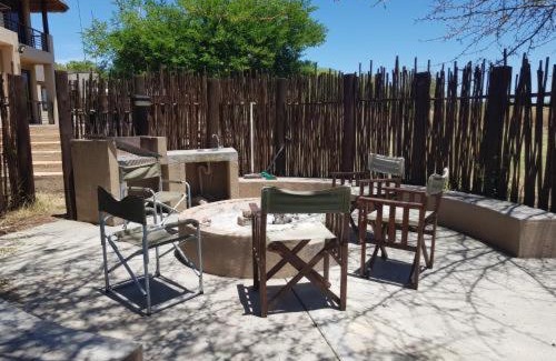 Leeupoort Villa | Zebula 5 Bedroom, sleeps12 IZN1