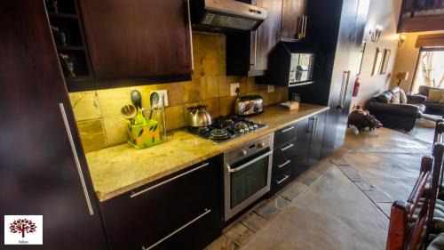 Leeupoort Villa | Zebula Golf and Wildlife Estate - Jackals Call Pax 8 - Moi Signature Luxury villa