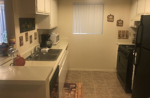 Wilshire Center Apartment | Zen 1 bedroom near Wilshire and Vermont