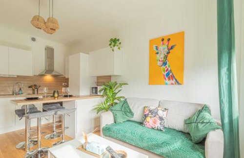 Ambilly Apartment | ZenBNB/Safari/3 Personnes/5 secondes du Tram