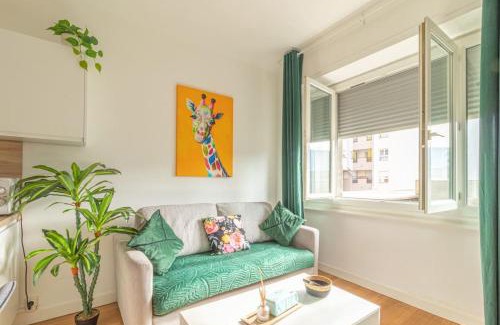 Ambilly Apartment | ZenBNB/Safari/3 Personnes/5 secondes du Tram