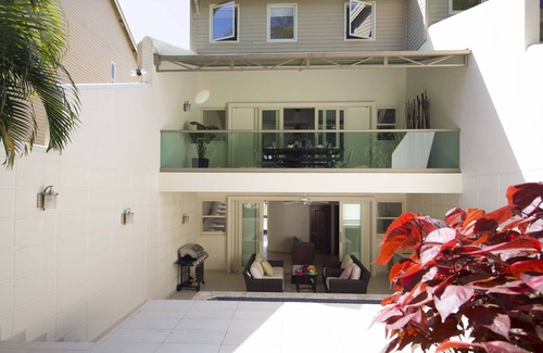 Halcyon Heights Apartment | Zenbreak Hillside Loft #5