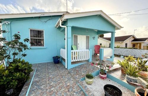 Heywoods Park House | ZenBreak Steps to the Sea 2Bd