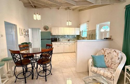 Heywoods Park House | ZenBreak Steps to the Sea 2Bd