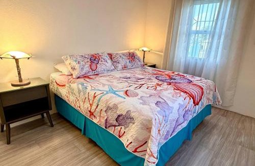 Heywoods Park House | ZenBreak Steps to the Sea 2Bd