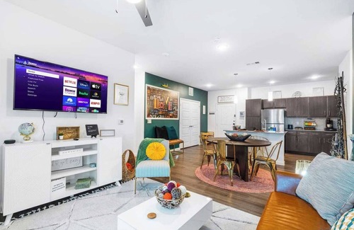 Dreamhill Estates Apartment | Zenful Affirmations - Stylish 2BR Near Medical Center, Lackland & Riverwalk