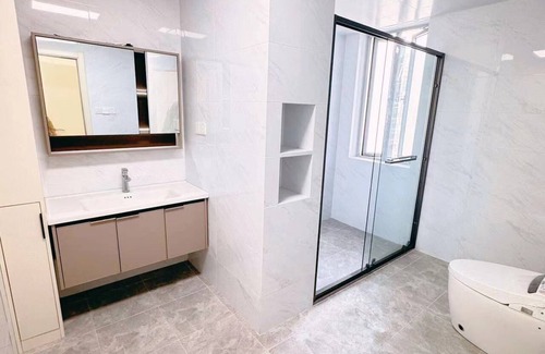 The North Bund Hotel | ZHome-Shanghai Shining River Apartment