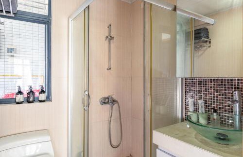 Zhuhai Jida Apartment | Zhuhai Xiangzhou District HaiBin park.