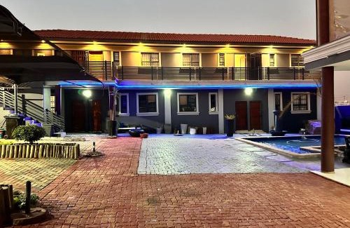 Greater Johannesburg Metropolitan Area House | Zibula Guest House