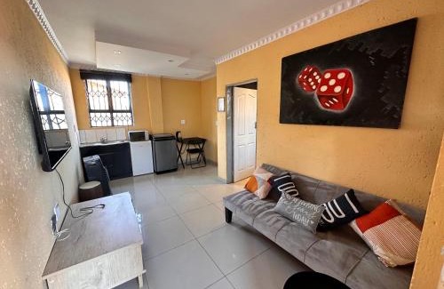 Greater Johannesburg Metropolitan Area House | Zibula Guest House