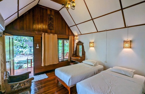 Ranong Resort | Ziggy Stardust