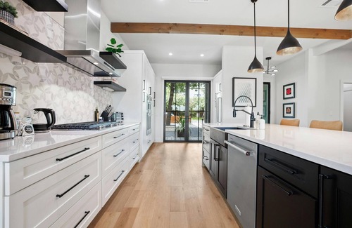 Zilker House | Zilker Home + Hot Tub - Oakley!