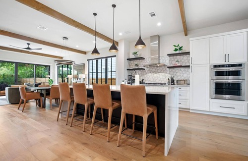 Zilker House | Zilker Home + Hot Tub - Oakley!