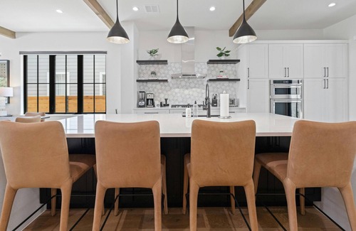 Zilker House | Zilker Home + Hot Tub - Oakley!