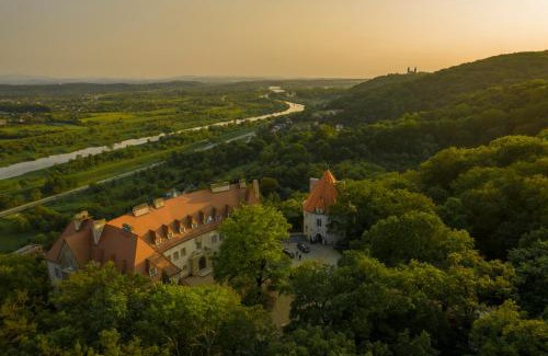 Zwierzyniec Hotel | Zinar Castle