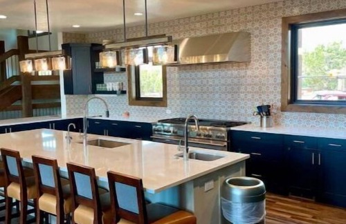 Zion National Park East Entrance House | Zion Views- Kolob Cabin + Resort Access