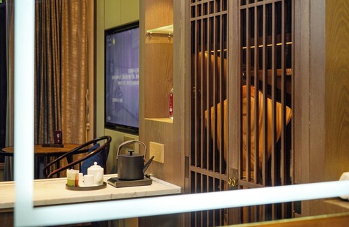 Lixia District Apartment | Ziyue Minghu Hotel