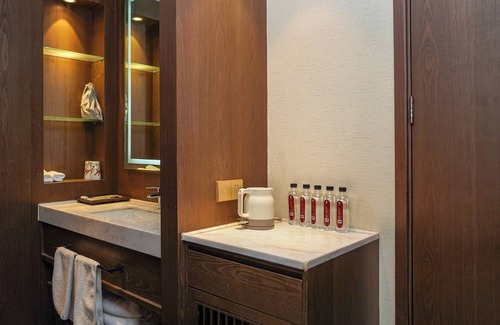 Lixia District Apartment | Ziyue Minghu Hotel