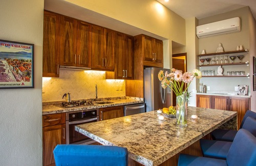 Emiliano Zapata Condo | Zona Romantica- Luxury condo with incredible view, heated rooftop pool & gym!