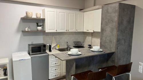 Zavlani Apartment | Zoufi's Studio in the Heart of the Old Town