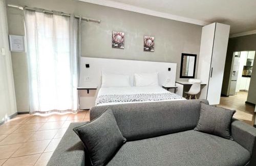 Polokwane Apartment | ZUCH Accommodation At Pafuri Self Catering-Deluxe Suite