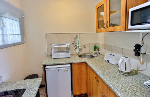 Umhlali Beach Bed & Breakfast | Zuider Zee Guest House