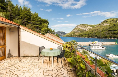 Zuljana Apartment | Zuljana - apartment with large terrace, sea view