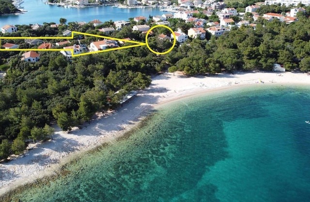 Šimuni holiday home beachfront