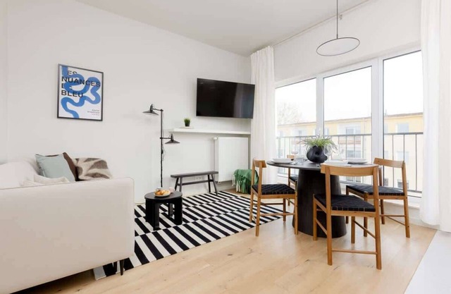 Żółkiewskiego 7 | Elegant Apartment | Balcony