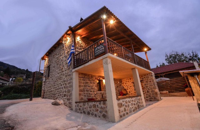 Ξενώνας Νικόλ