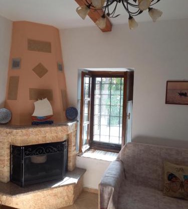 ΠΗΛΙΟ- ΤΟ ΕΞΟΧΙΚΟ ΤΗΣ ΑΝΝΑΣ- ΑΦΗΣΣΟΣ