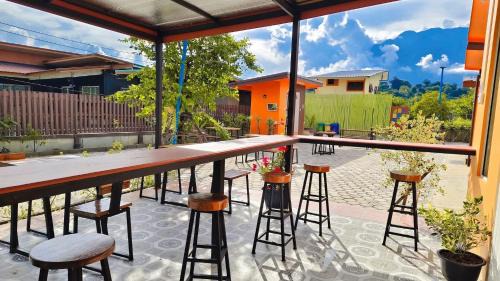 ทุ่งเศรษฐีโฮมสเตย์แอนด์คาเฟ่