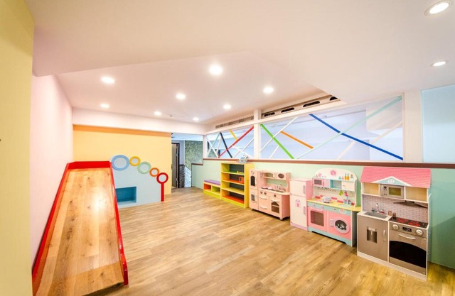 安尼赫時尚旅店 Anich Fashion Inn I 墾丁大街 I 親子遊戲區 I 停車位