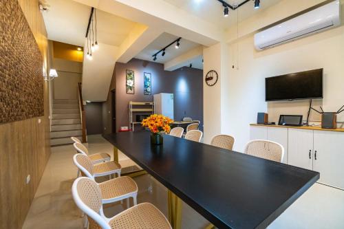 寵物友善-無門禁24小時進出-享受一下民宿-免費停車