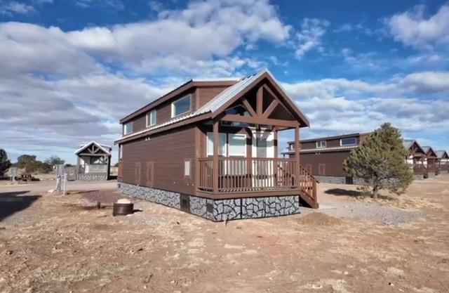063B Grand Canyon Chalet near South Rim King Bed