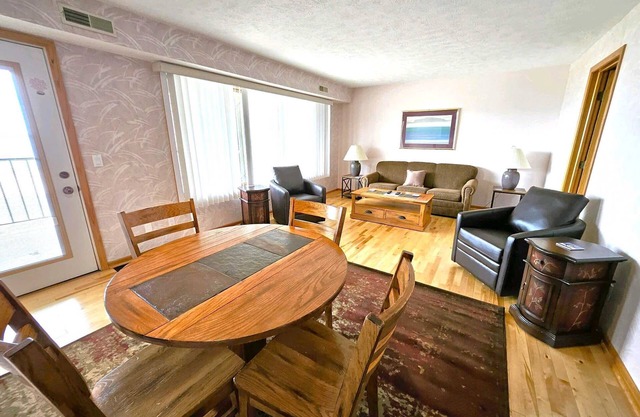 #07 ELK RAPIDS BEACH CONDOMINIUM