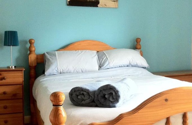 1 Bed Flat, 7mins, on train lineto NEC, BHX, HS2, Birmingham and Coventry