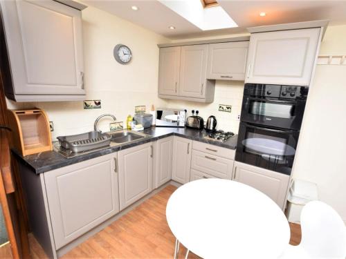 1 Bed in Bradwell PK849