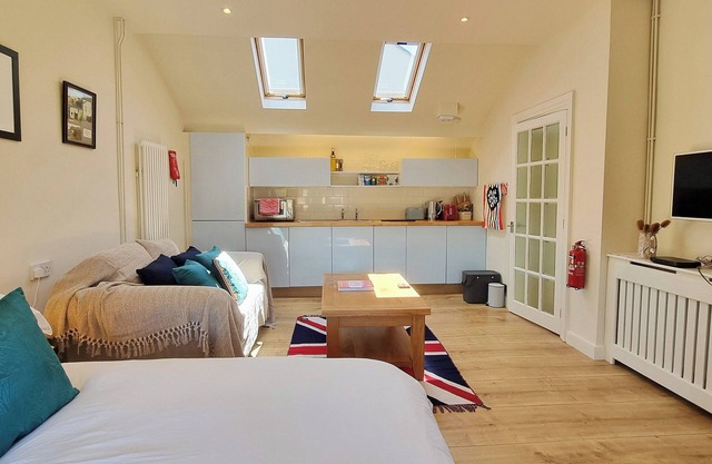 1 bedroom accommodation in Carlingcott, near Bath