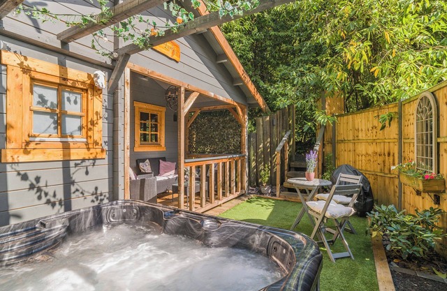 1 bedroom accommodation in Ringwood, New Forest