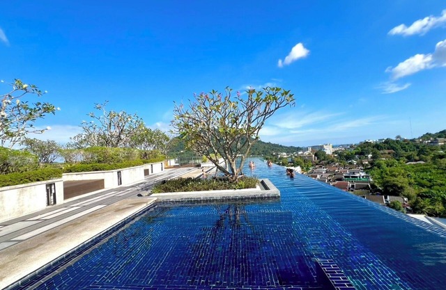 1-bedroom apartment in Phuket town with rooftop pool