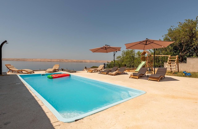 1 bedroom cozy apartment in Baric Draga