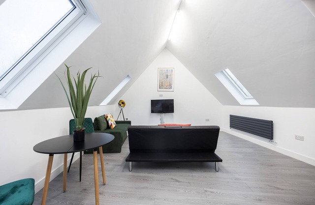 1 Bedroom Flat Central London NW3