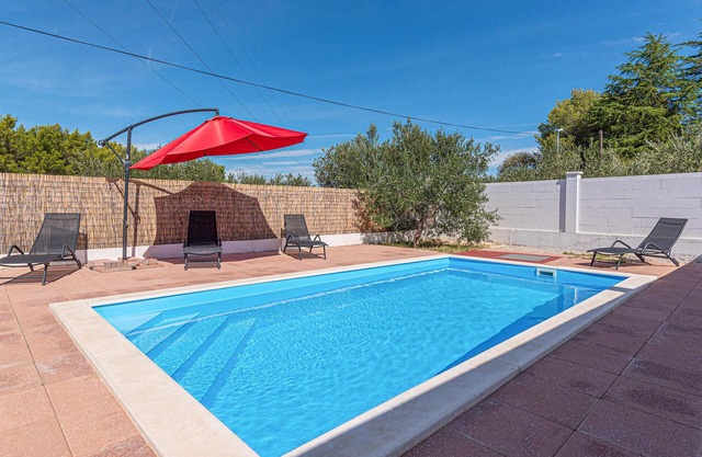 1 bedroom gorgeous home in Bilice